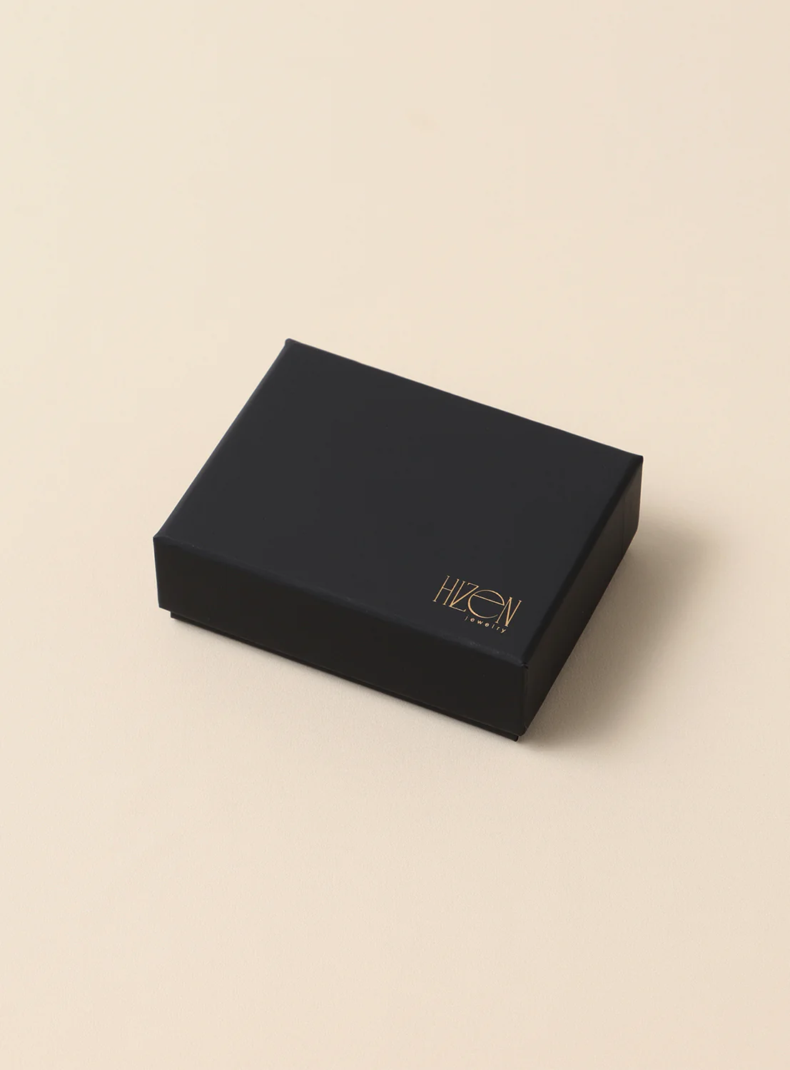 Arita Ware Motif Hemp Leaf Drop Pearl Earrings