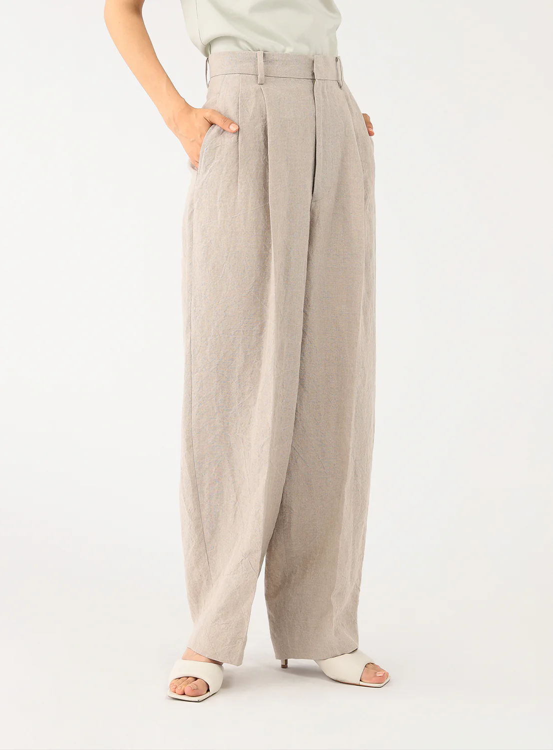 Linen Tapered Pants