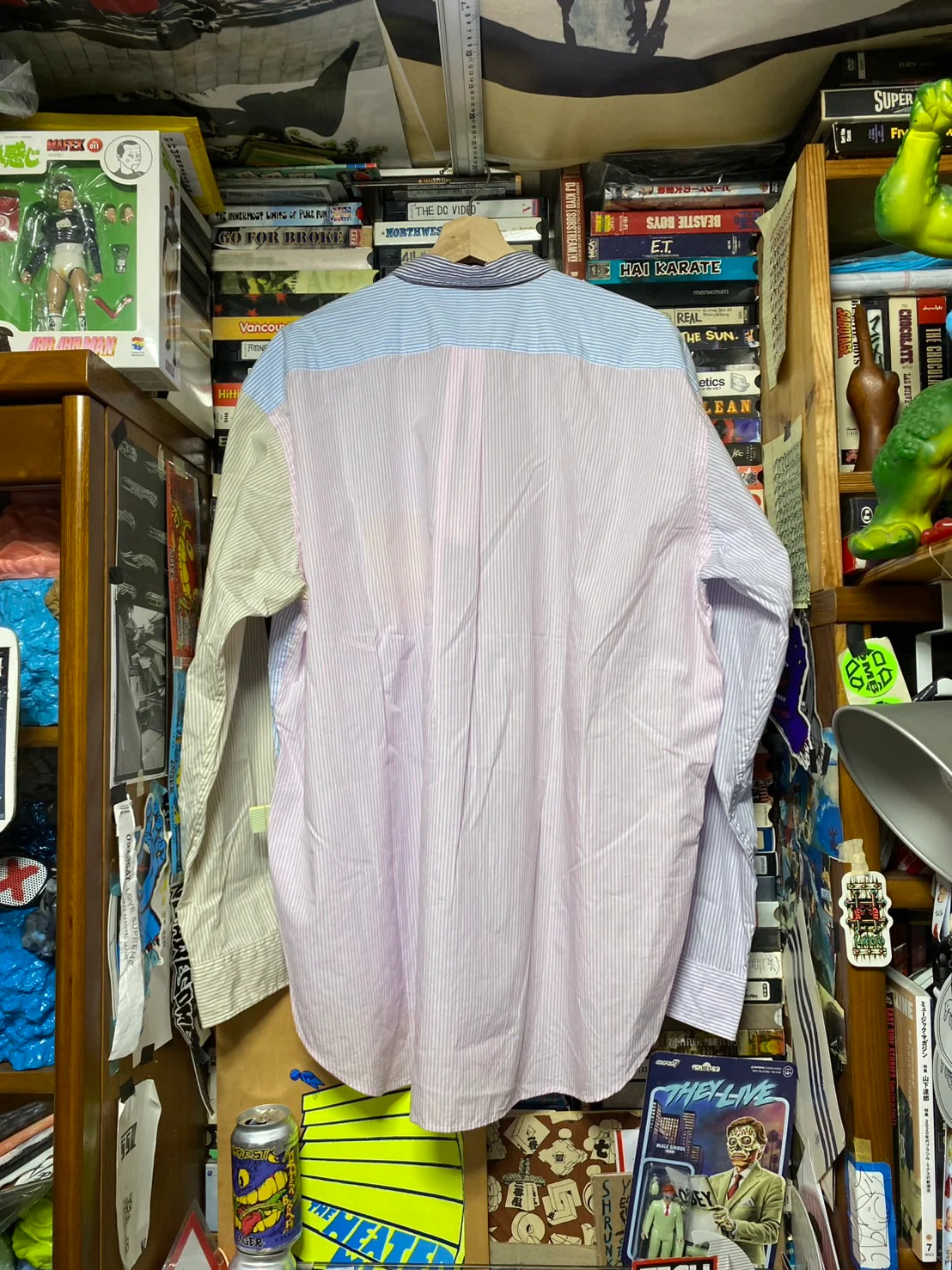 Button-Down Shirt 6 Button-Down Shirt