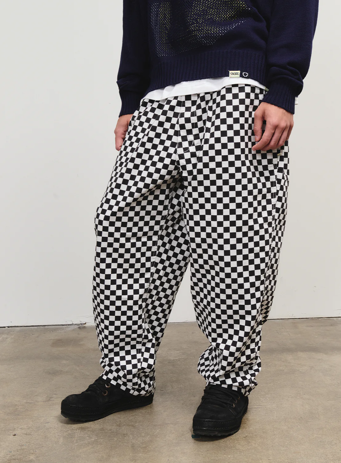 V4N5 Pants