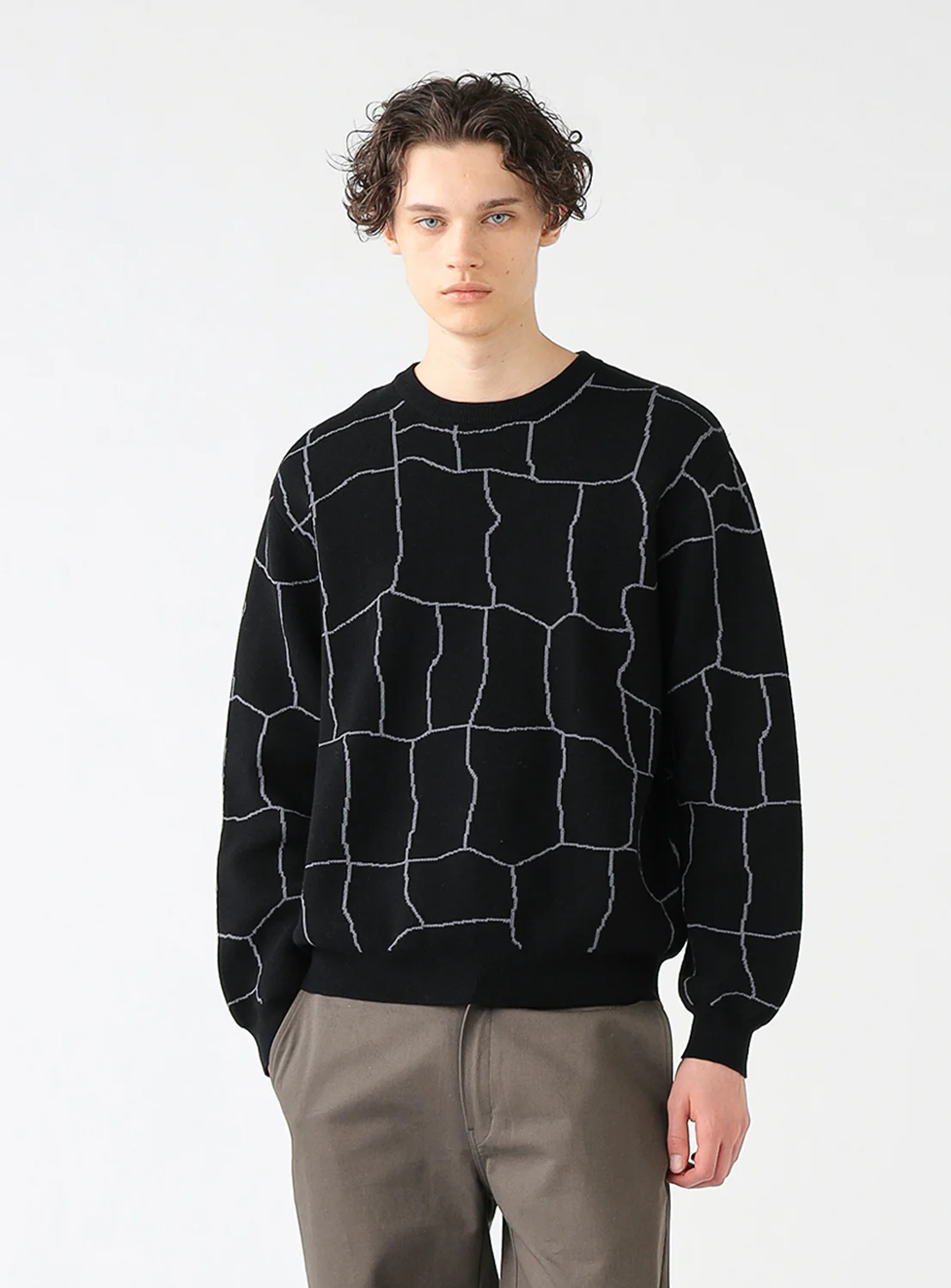 12 Gauge Spider Web Crew Knit