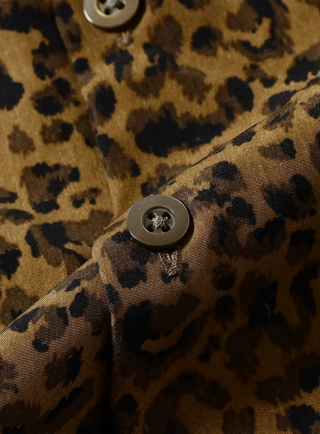 Animal Print Cut-Off Open Collar Shirt 3 Animal Print Cut-Off Open Collar Shirt