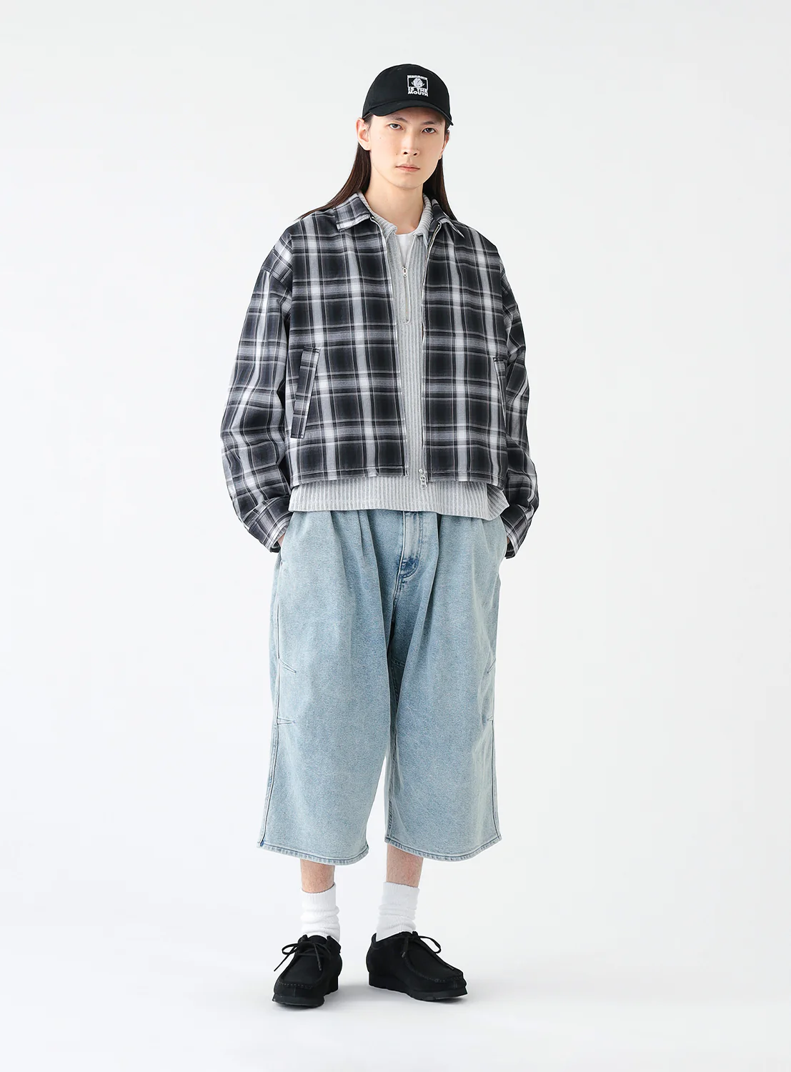 Quarter-Length Denim Webbing Pants
