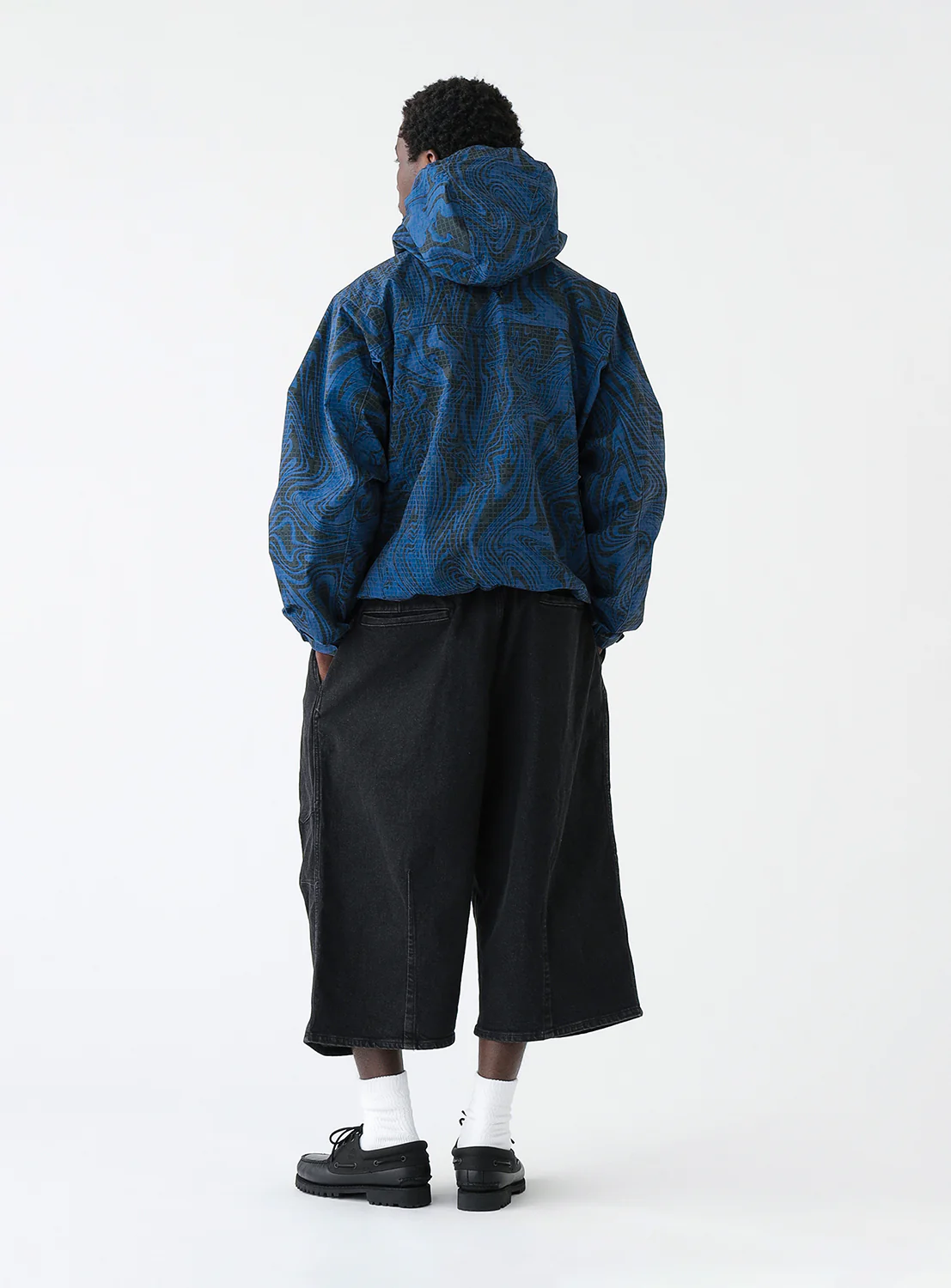 Quarter-Length Denim Webbing Pants