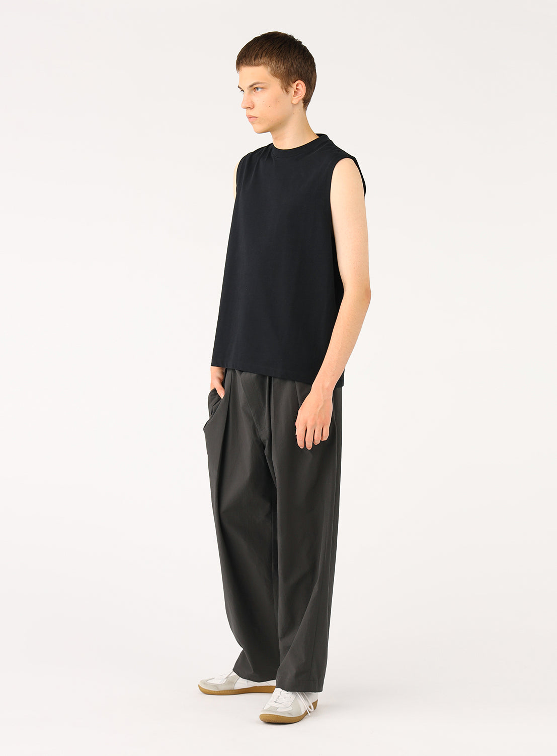 Sleeveless Cut and Sewn