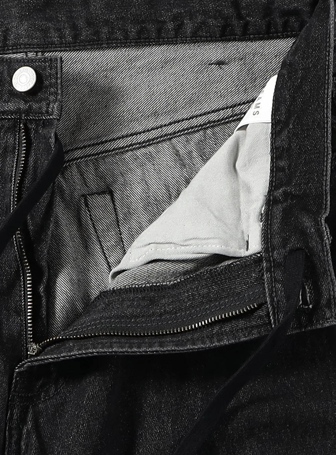 Quarter-Length Wide Denim