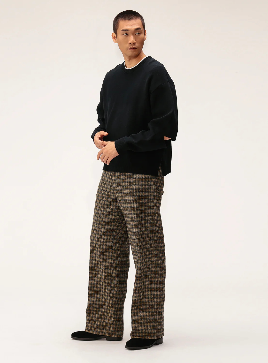 Wide Short Fit 12G Slit Knit 4 Wide Short Fit 12G Slit Knit