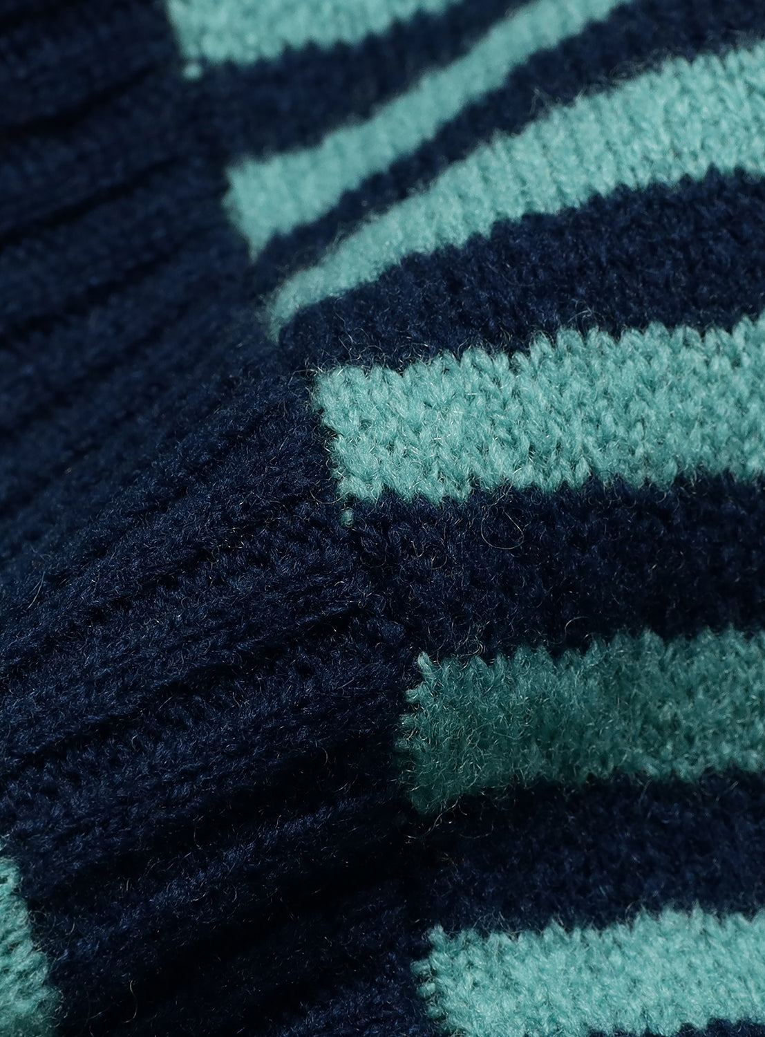 7G Striped Crew Knit